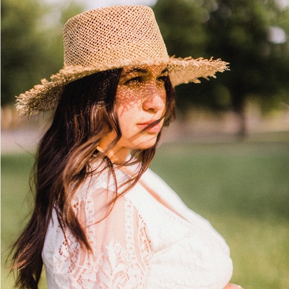 Meet your Posher, Sam - Picture 6 of 7